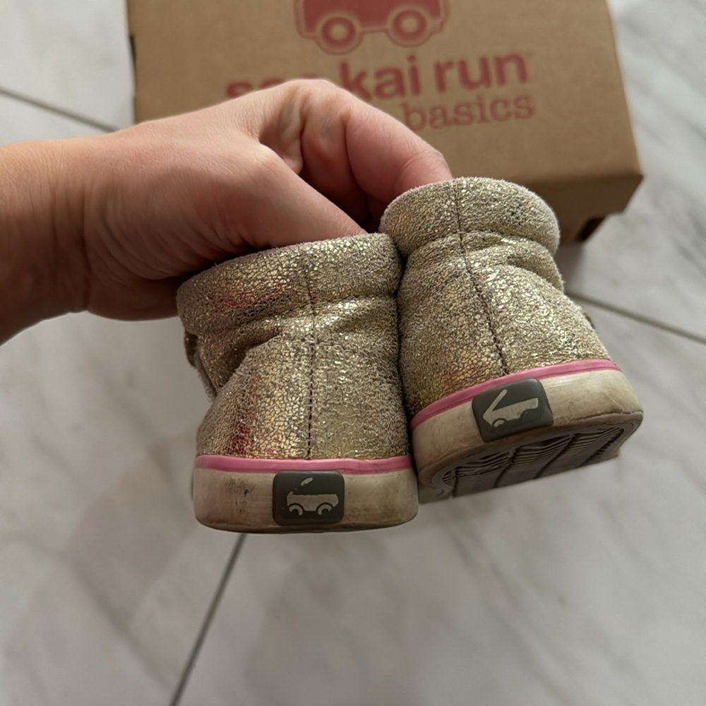 See Kai Run Gold & Pink Sneaker - Picture 5 of 7